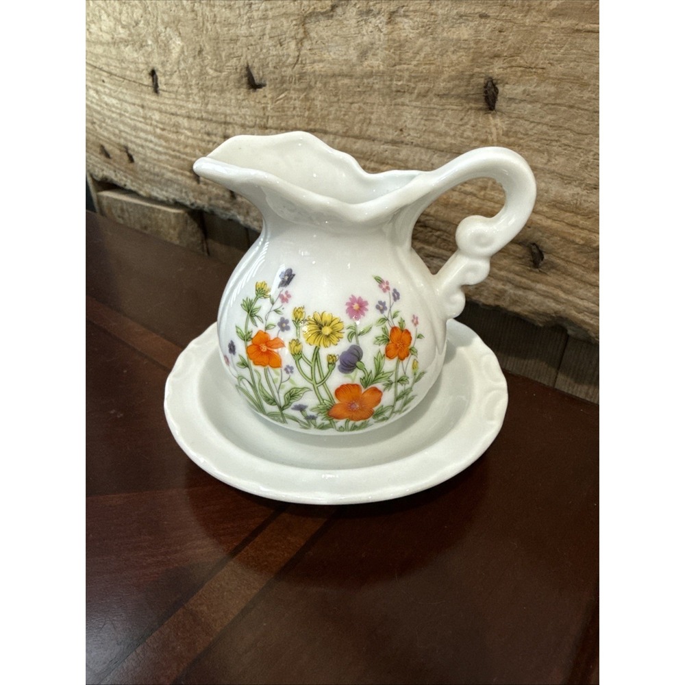 VTG SMALL FLORAL PITCHER AND BOWL SET JAPAN FINE CHINA